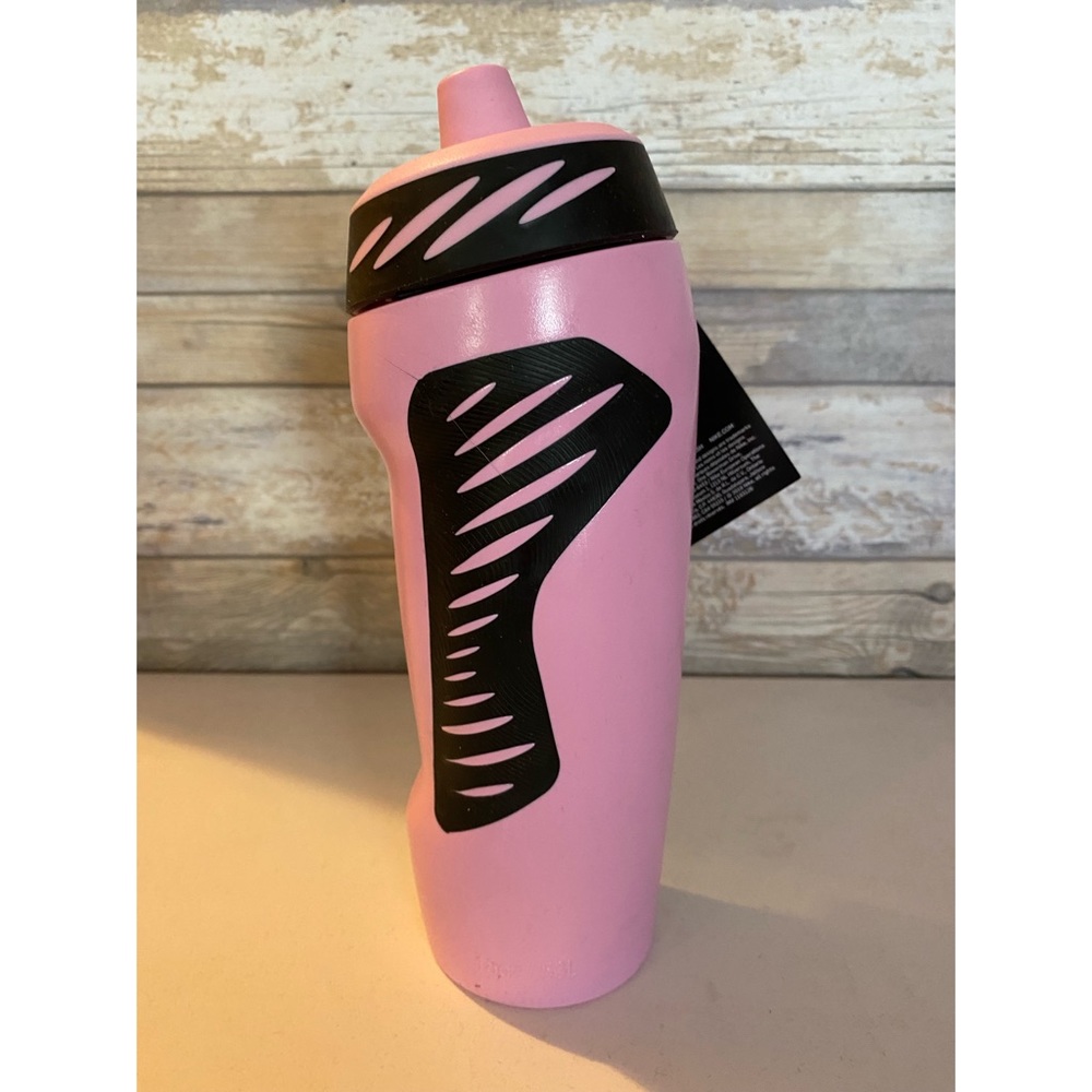 Brand new,Nike Hyperfuel 18-oz. Water Bottle